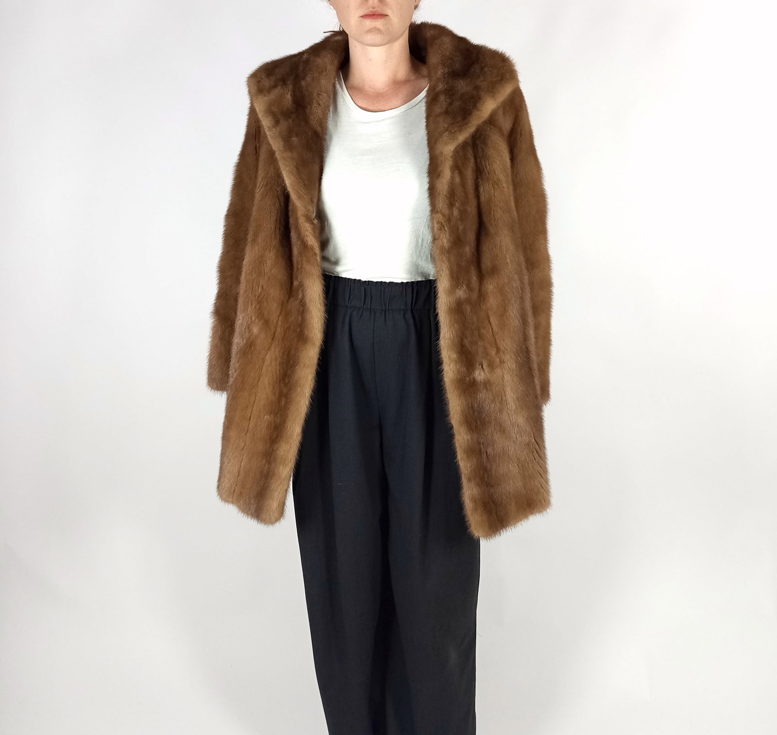 LIGHT BROWN MINK JACKET EU: L ; US: 16 - 9