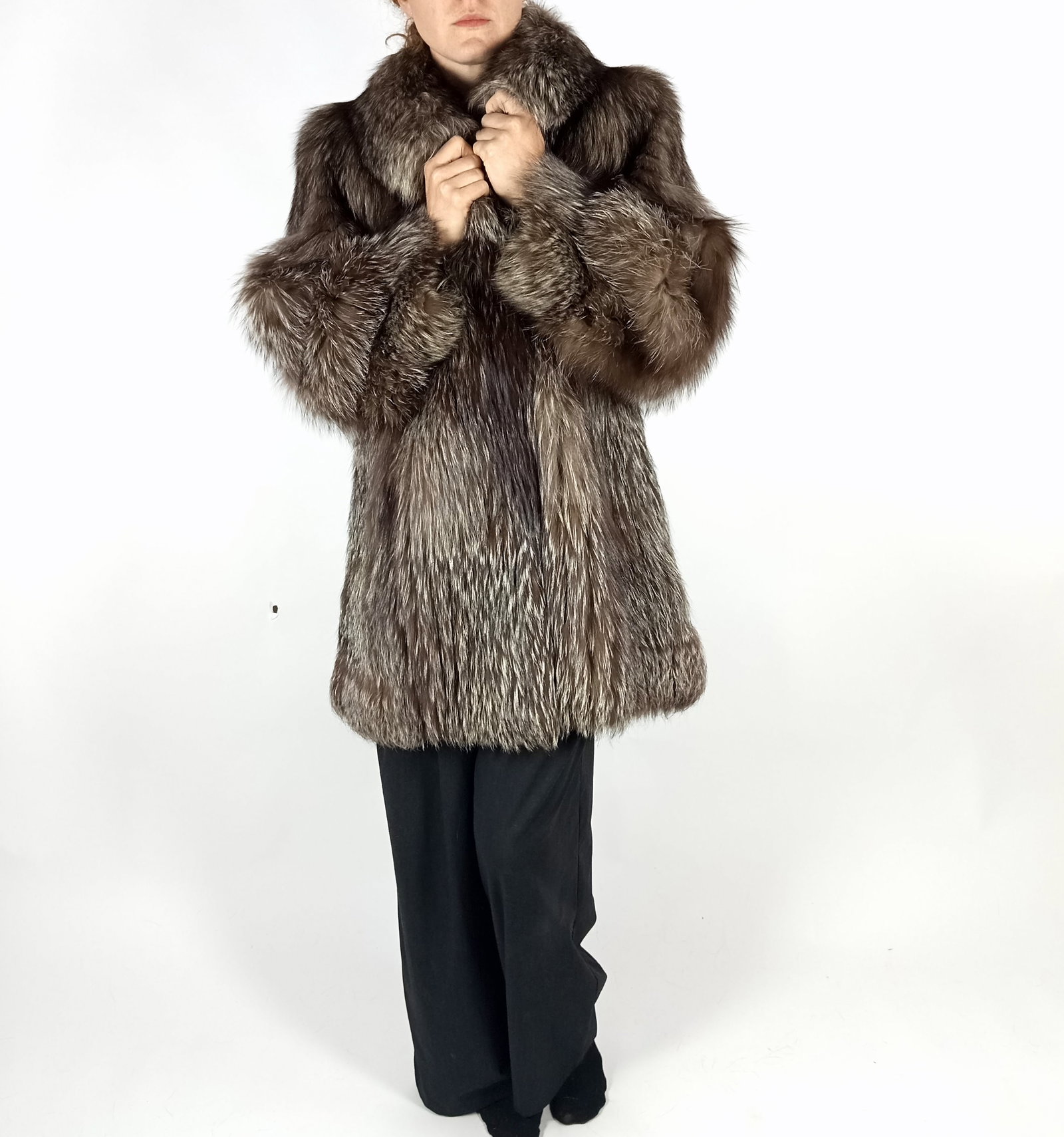FLUFFY SILVER FOX FUR JACKET EU: L ; US: 16 - 4