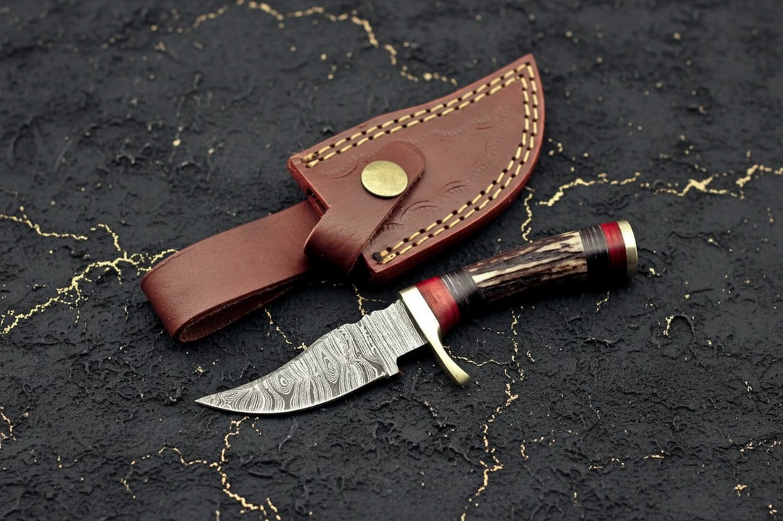 Handcrafted Damascus Steel Hunting Knife, Stag Antler Grip & Leather Sheath - 2