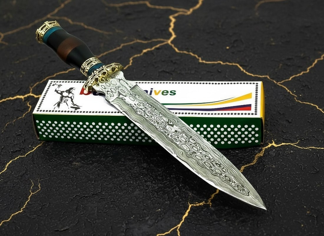 Handcrafted Damascus Steel Hunting Dagger Knife Wood and Resin Handle (1 of 7)