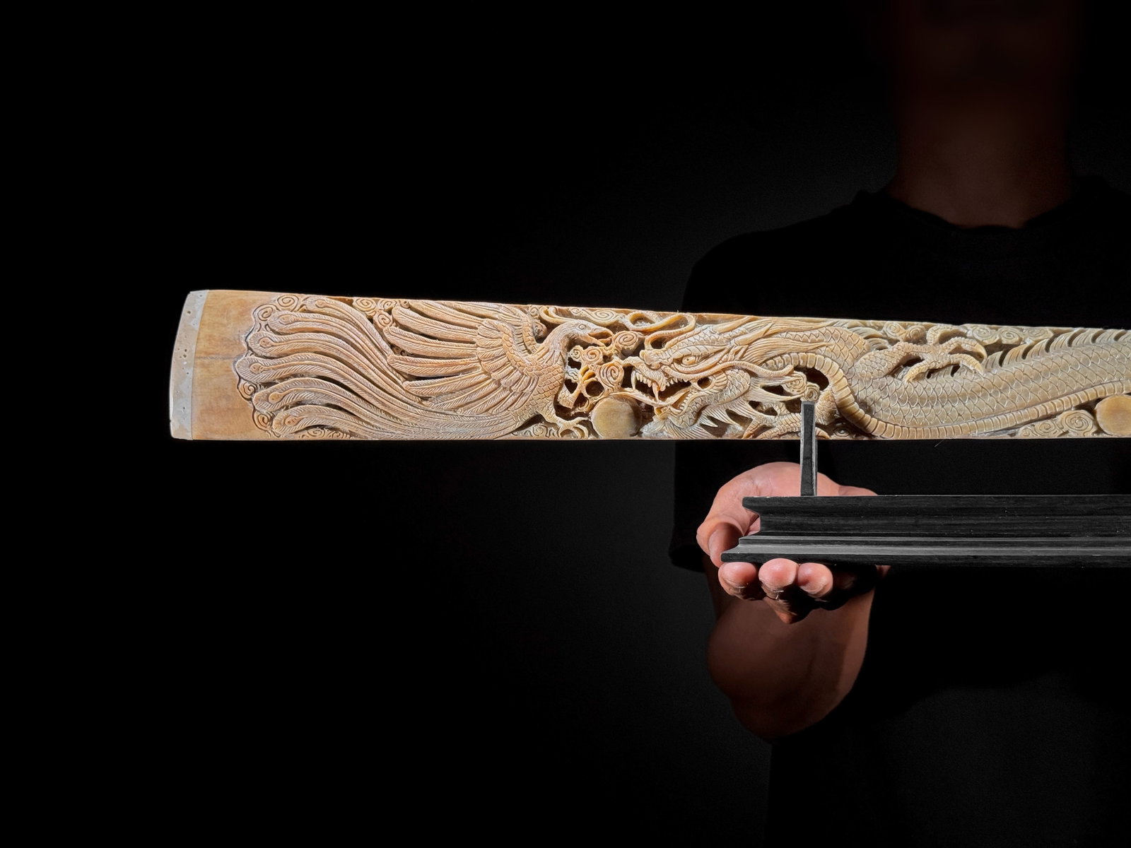 Impressive engraved swordfish rostrum - Dragon Phoenix motif - 2