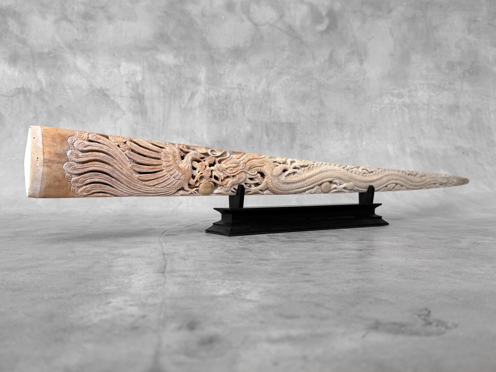 Impressive engraved swordfish rostrum - Dragon Phoenix motif - 5