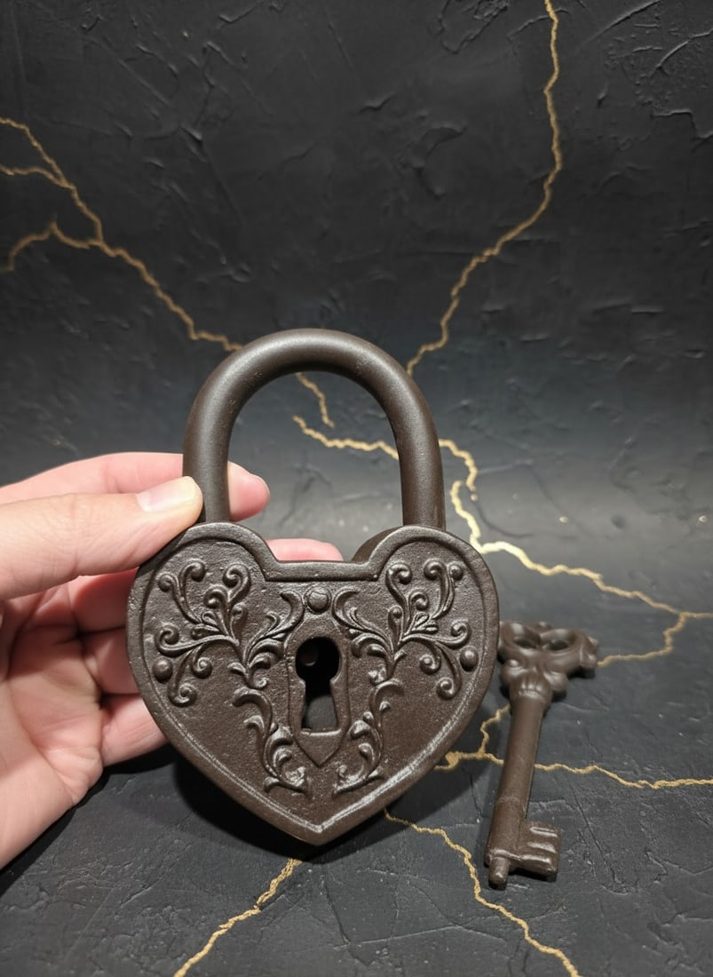 Victorian Heart Shape Cast Iron Bridge Padlock with Working Key Antique - 2