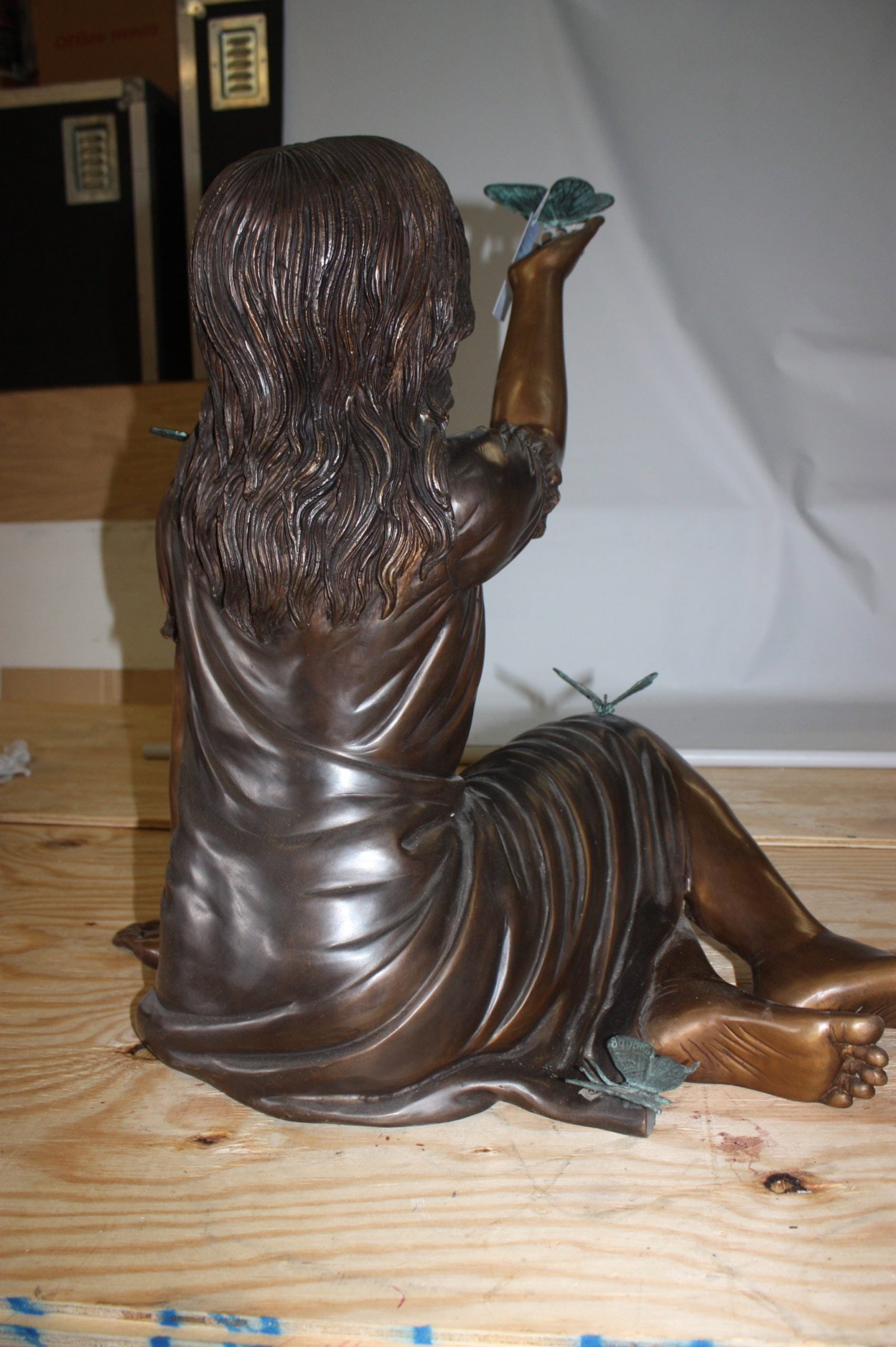 Girl with butterflies - Bronze Statue - 10