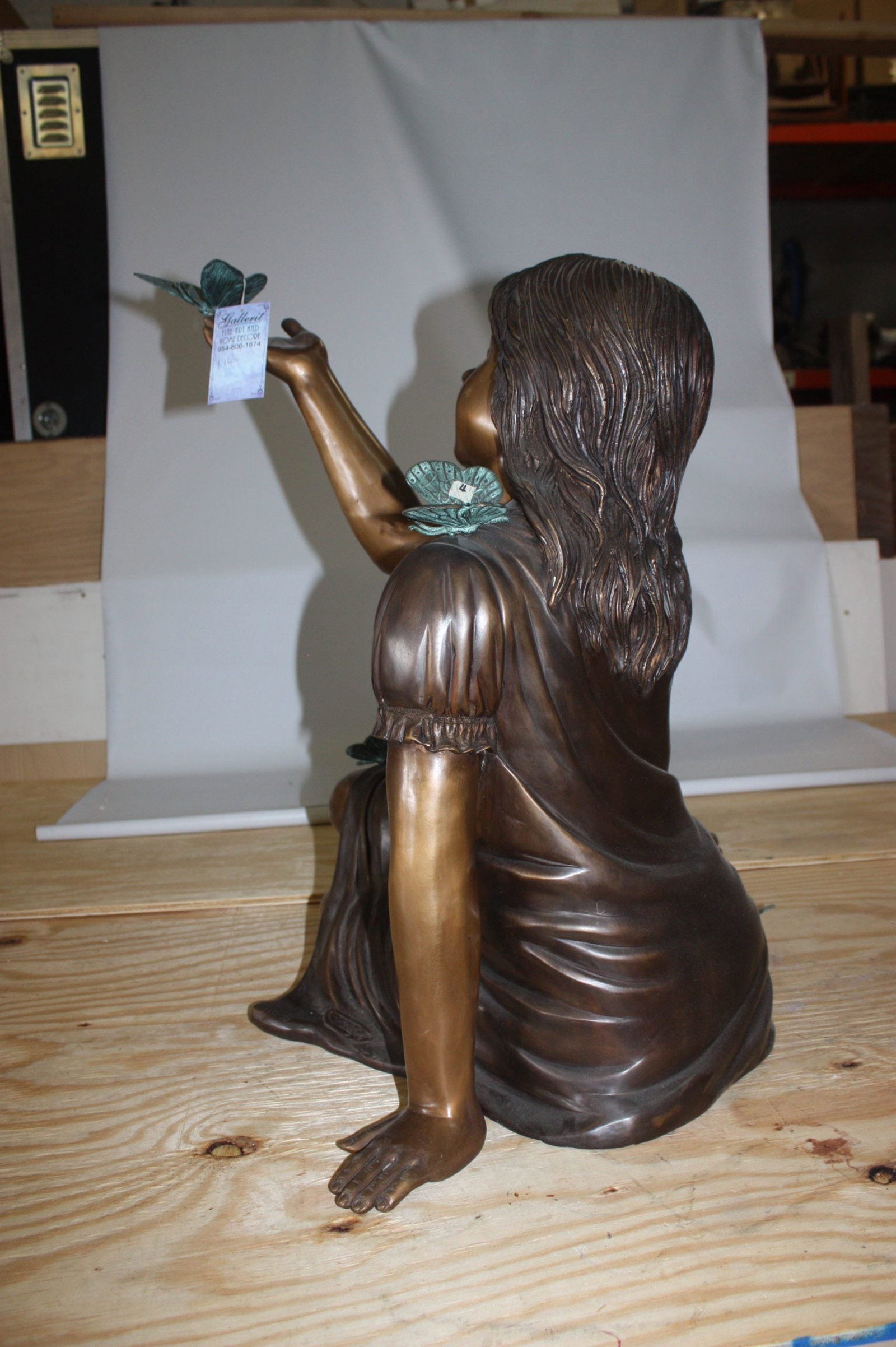 Girl with butterflies - Bronze Statue - 9