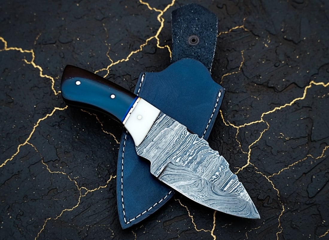Handmade Damascus Steel EDC Survival Fixed Blade Neck Knife with Sheath: Title:Handmade Damascus Steel EDC Survival Fixed Blade Neck Knife with Sheath Description:This handmade Damascus steel mini neck knife is a high-quality, hand-forged tool designed for everyday carry