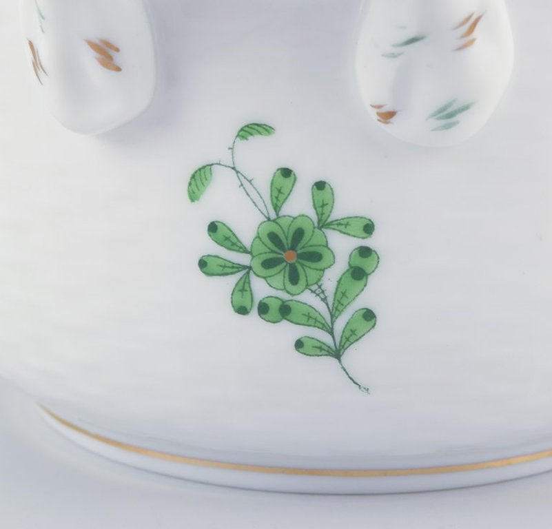 Herend, Hungary. Chinese Bouquet Apponyi Green. Porcelain flowerpot with handles. Mid-20th century. - 5