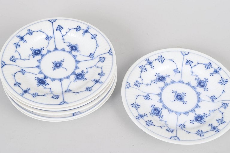Royal Copenhagen, Denmark. Porcelain Blue Fluted Plain, set of six cake plates with blue underglaze. - 2