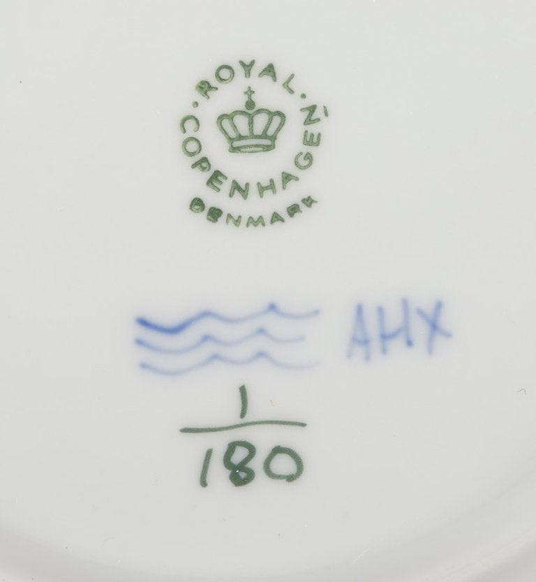 Royal Copenhagen Blue Fluted Plain. A set of four salad plates in hand-painted porcelain. 1975-1984. - 5