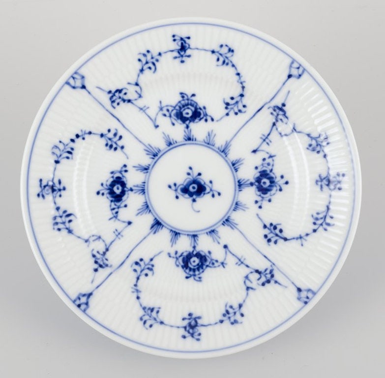 Royal Copenhagen Blue Fluted Plain. A set of four salad plates in hand-painted porcelain. 1975-1984. - 8