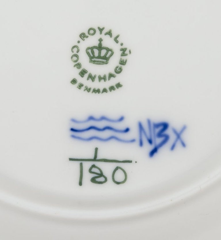 Royal Copenhagen Blue Fluted Plain. A set of four salad plates in hand-painted porcelain. 1975-1984. - 9