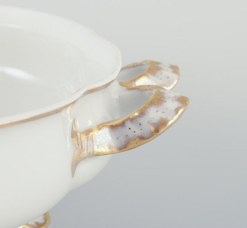 Haviland, France. Round white porcelain tureen with lid. 1930s. - 4