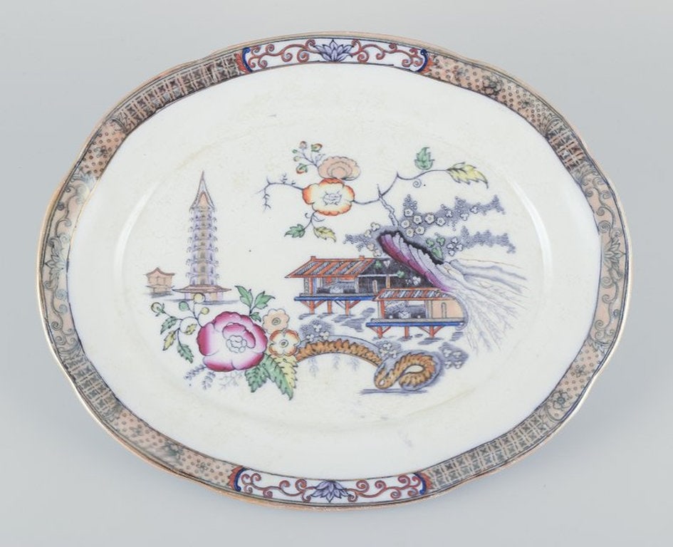 Rorstrand, Sweden. Two oval 'Japan' dishes made of faience. Early 20th century. - 2