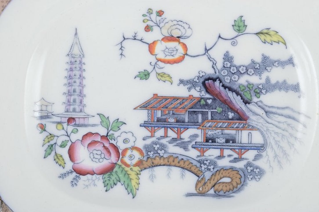 Rorstrand, Sweden. Two oval 'Japan' dishes made of faience. Early 20th century. - 7