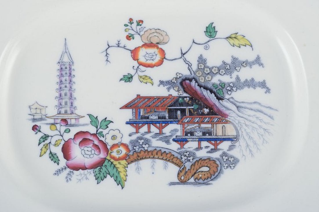Rorstrand, Sweden. Large oval 'Japan' dish made of faience. Early 20th century. - 3