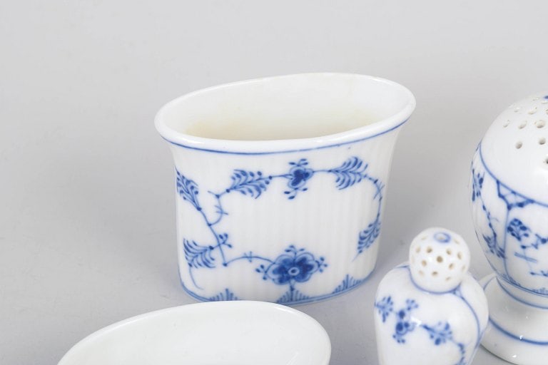 Royal Copenhagen Blue Fluted Plain and Blue Fluted Half Lace. Set of four hand-painted underglaze - 3