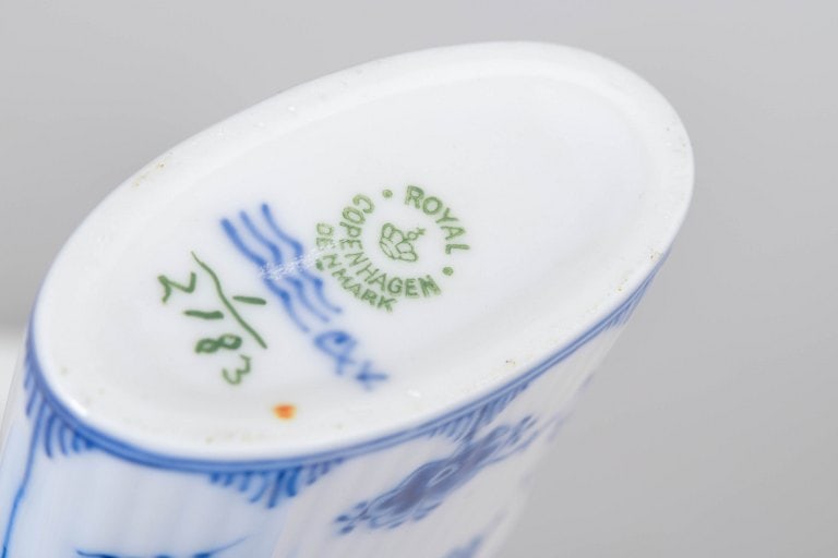 Royal Copenhagen Blue Fluted Plain and Blue Fluted Half Lace. Set of four hand-painted underglaze - 4