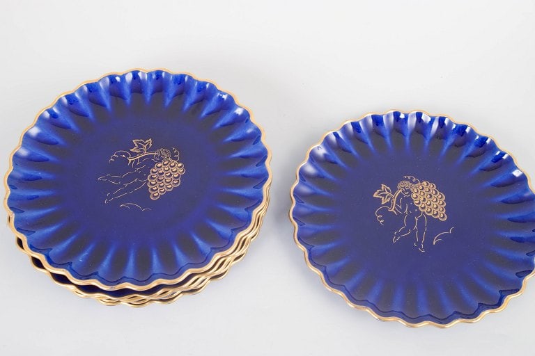 Gustavsberg, Sweden. Set of six porcelain plates with gold decor. Approx. 1930s. - 2