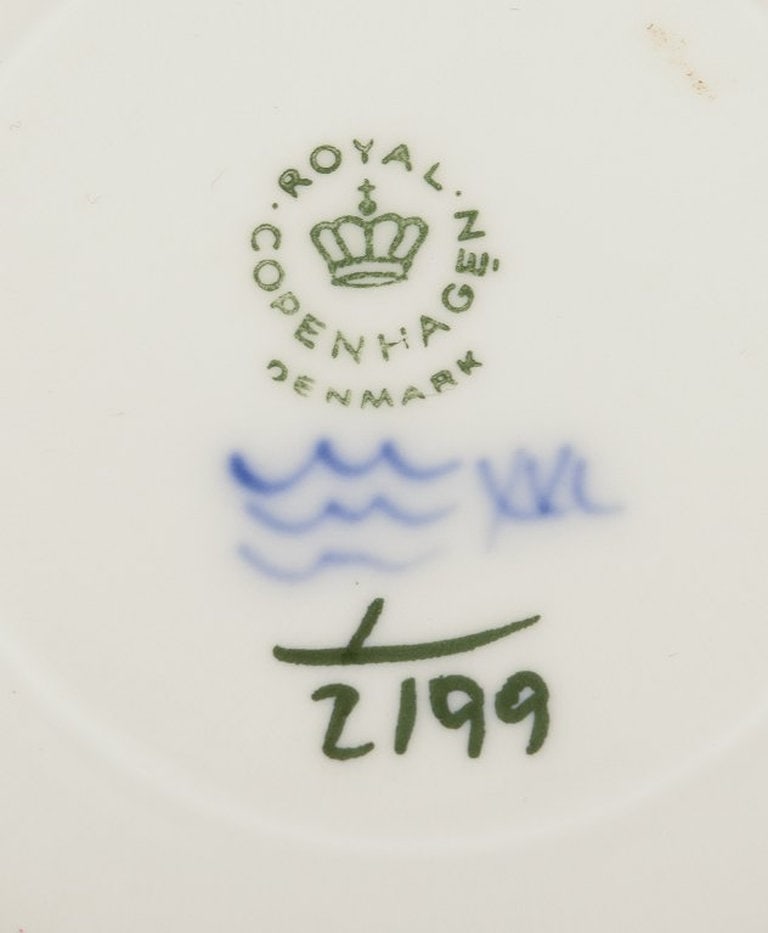Royal Copenhagen Blue Fluted Plain. A set of four porcelain bouillon cups with matching saucers. - 8