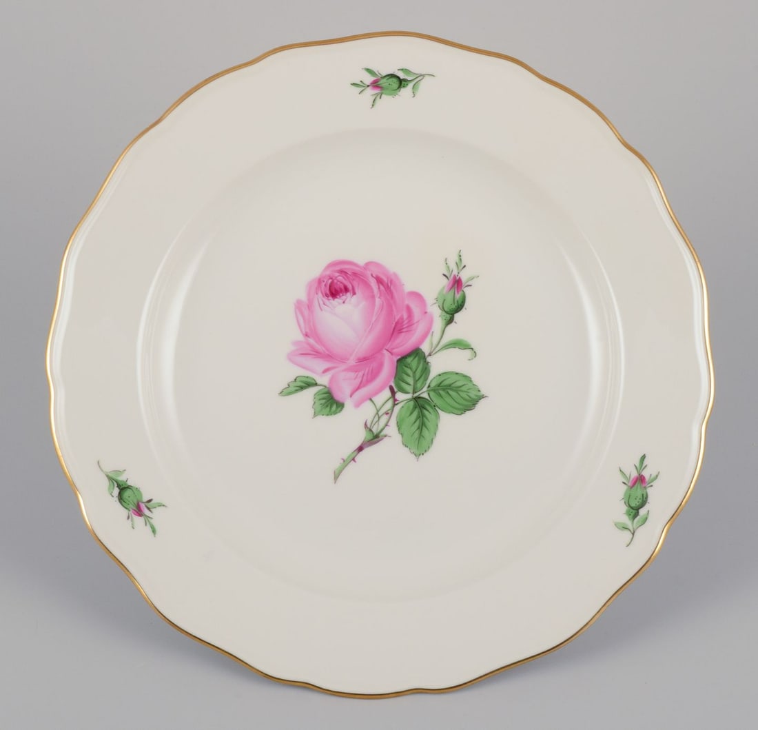 Meissen, Germany. Four dinner plates with a motif of pink rose. Approx. 1920/30s. - 6