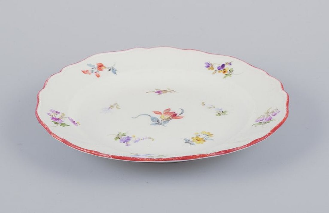 Meissen, Germany. A set of three small antique porcelain plates. 19th century. - 2