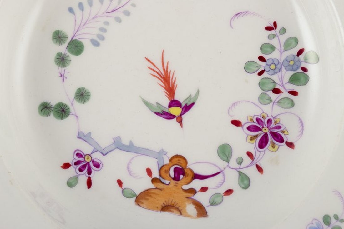 Meissen, Germany. A set of four antique porcelain soup plates. Hand-painted 'Kakiemon' decoration. - 6