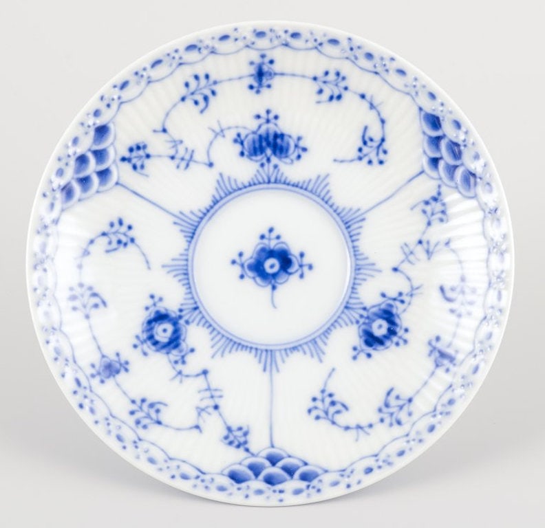 Royal Copenhagen Blue Fluted Half Lace. A set of six porcelain teacups with saucers. 1975-1979. - 7