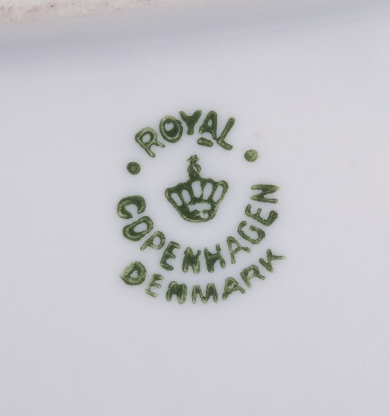 Royal Copenhagen. Blue Flower Braided. Tray in porcelain. 1898-1923. - 5