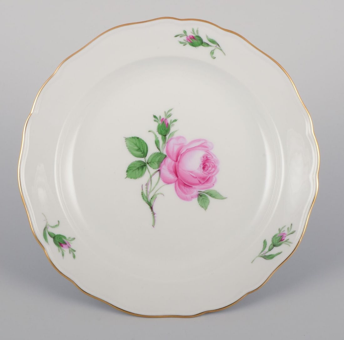 Meissen, Germany. Four lunch plates with motif of pink rose. Approx. 1920/30s. - 2