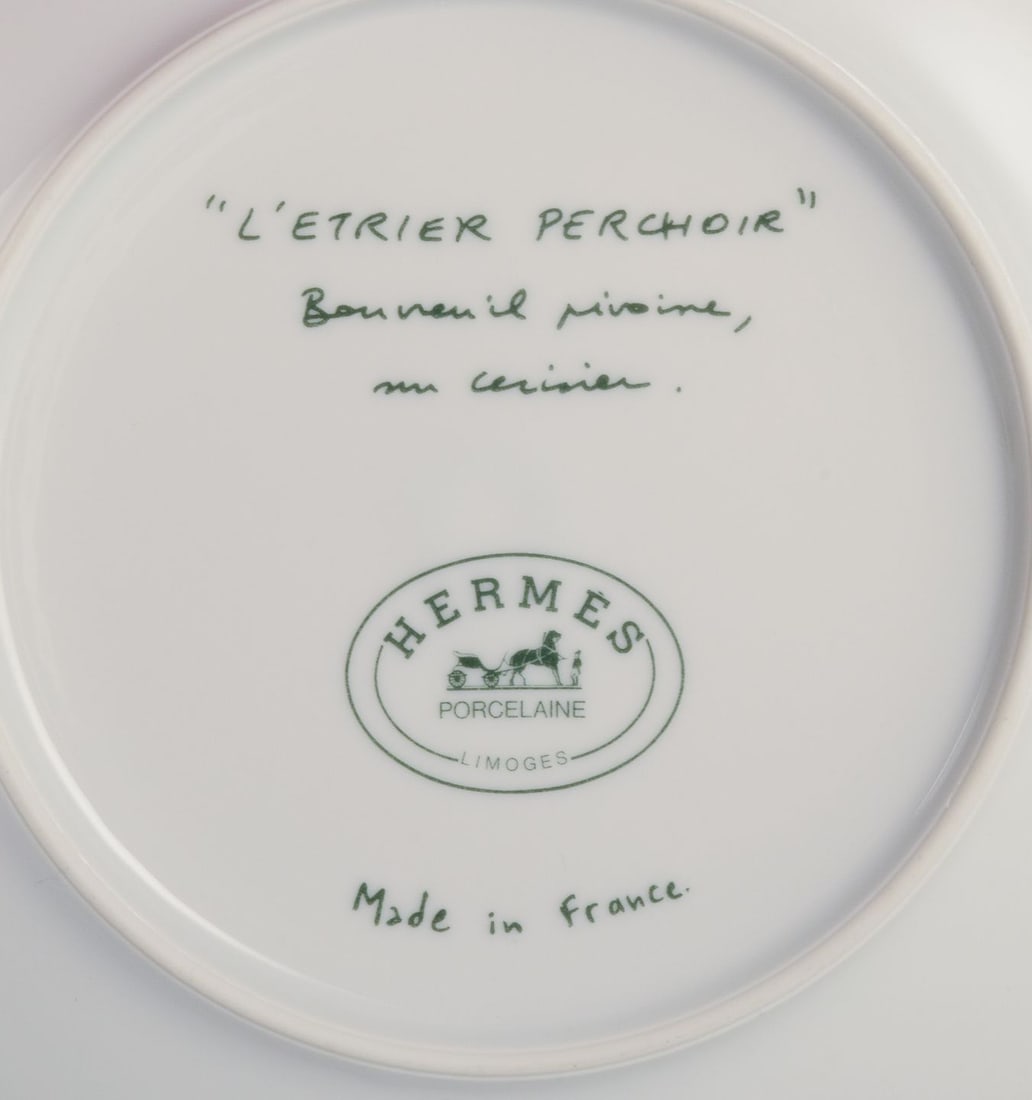 Hermes, France. Two porcelain plates with bird motifs. "L'etrier Perchoir" series. Late 20th C. - 7