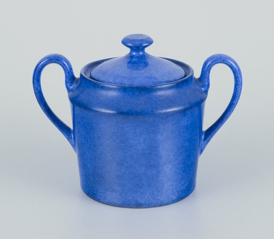 Limoges / Laure Japy, Paris. Six coffee cups and a sugar bowl in porcelain. 1994-1997. - 2
