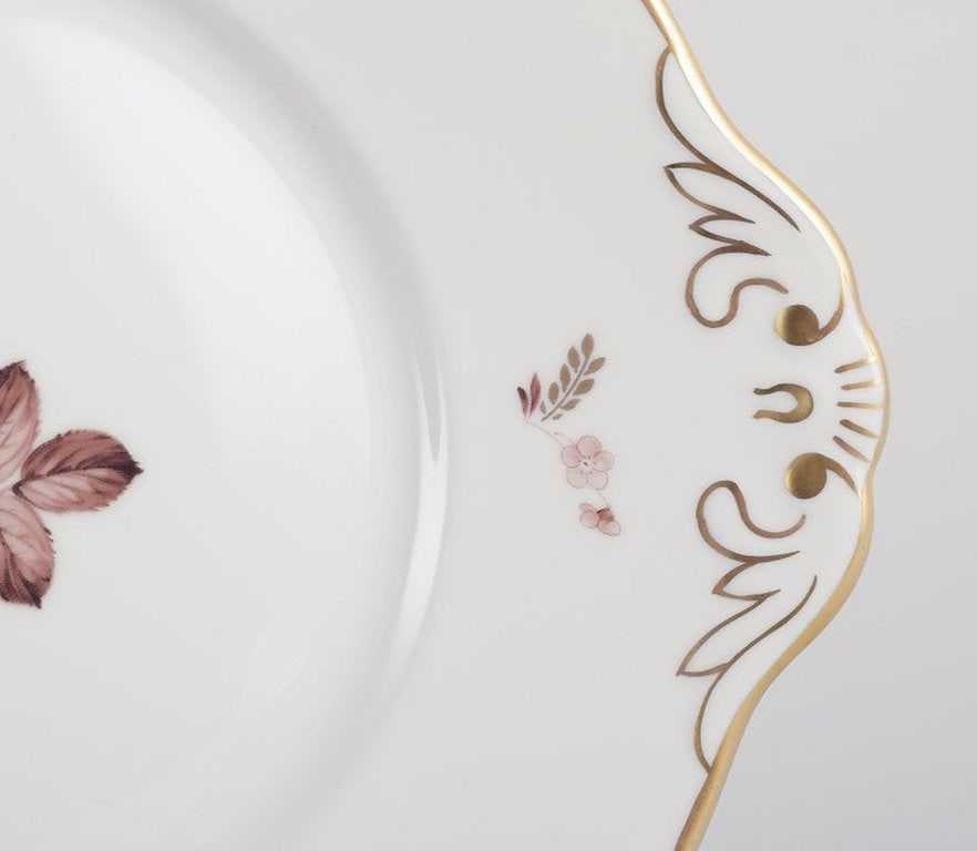 Royal Copenhagen. Oval Brun Rose (Brown Rose) porcelain cake dish. 1980-1984. - 4