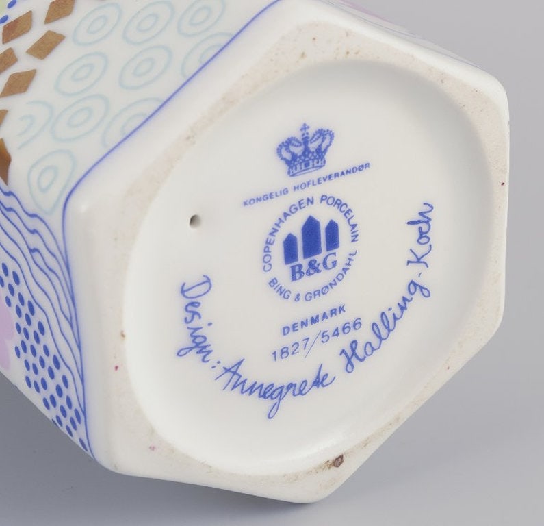 Anne Grete Halling-Koch for Bing & Grøndahll, Denmark. Set of three porcelain candlesticks. - 7