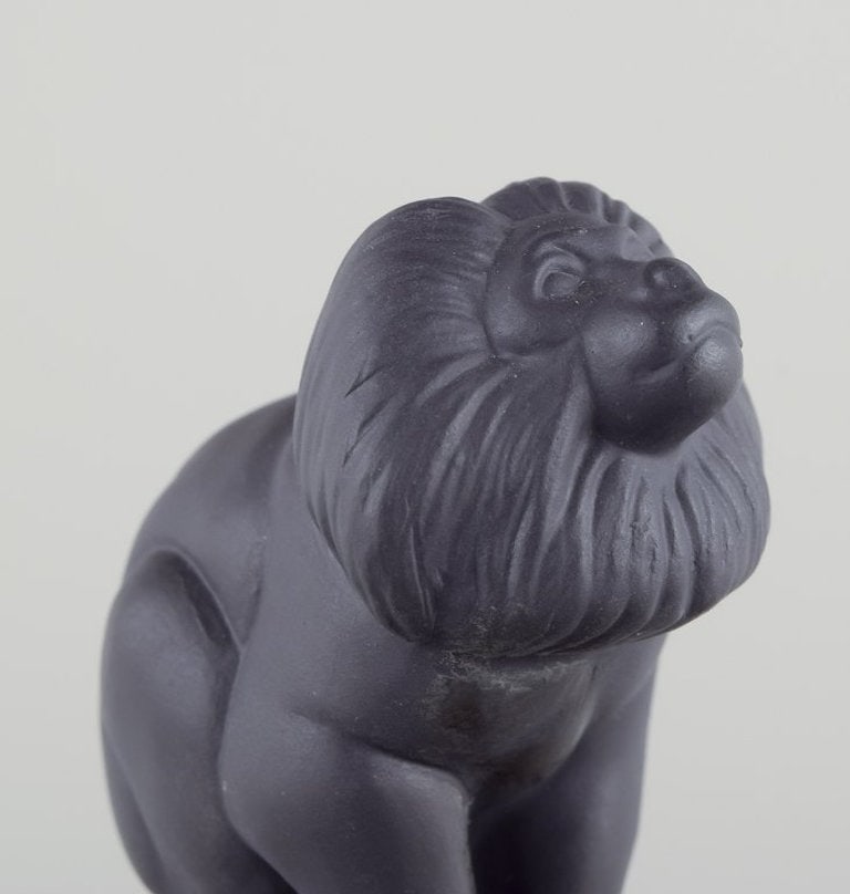 Pia Langelund for Royal Copenhagen. Black bisquit, monkey figurine mounted on a frosted glass base. - 4