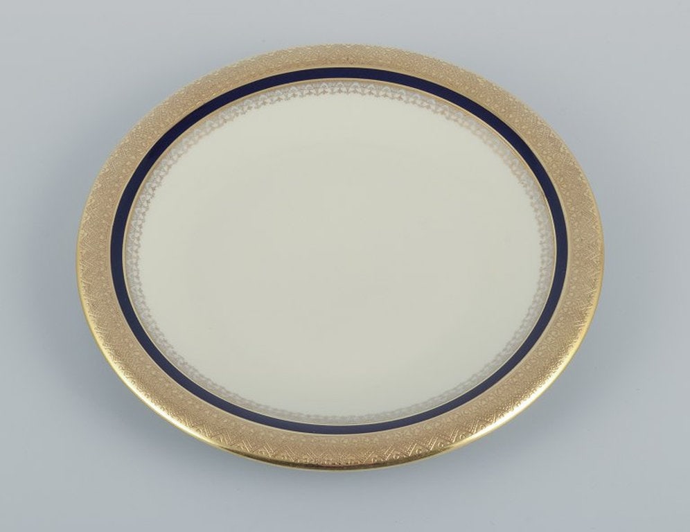 Hutschenreuther, Germany. Eight 'Margarete' porcelain plates. 1930s/1940s. - 2