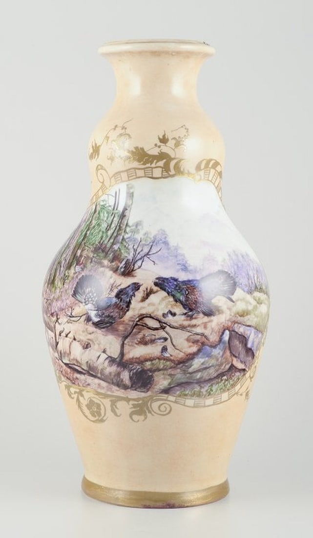 Royal Copenhagen. Colossal unique porcelain vase. Motif of two wood grouses. 1913. - 2