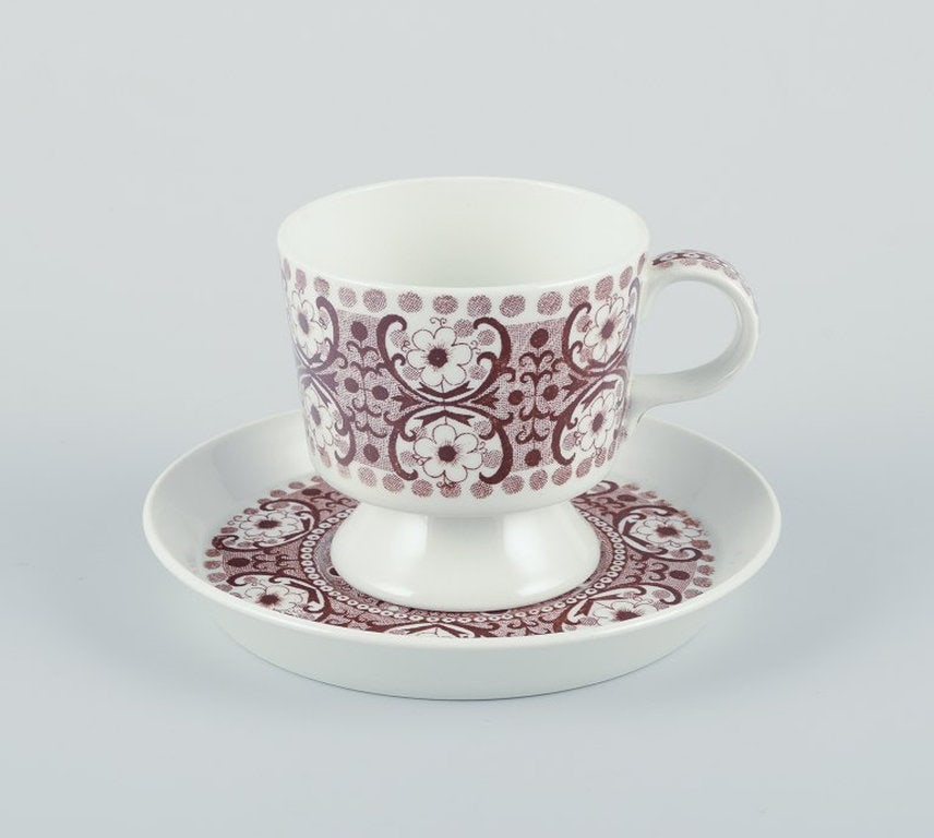 Raija Uosikkinen for Arabia, Finland. A set of four 'Ali' coffee cups and saucers. Retro - 2