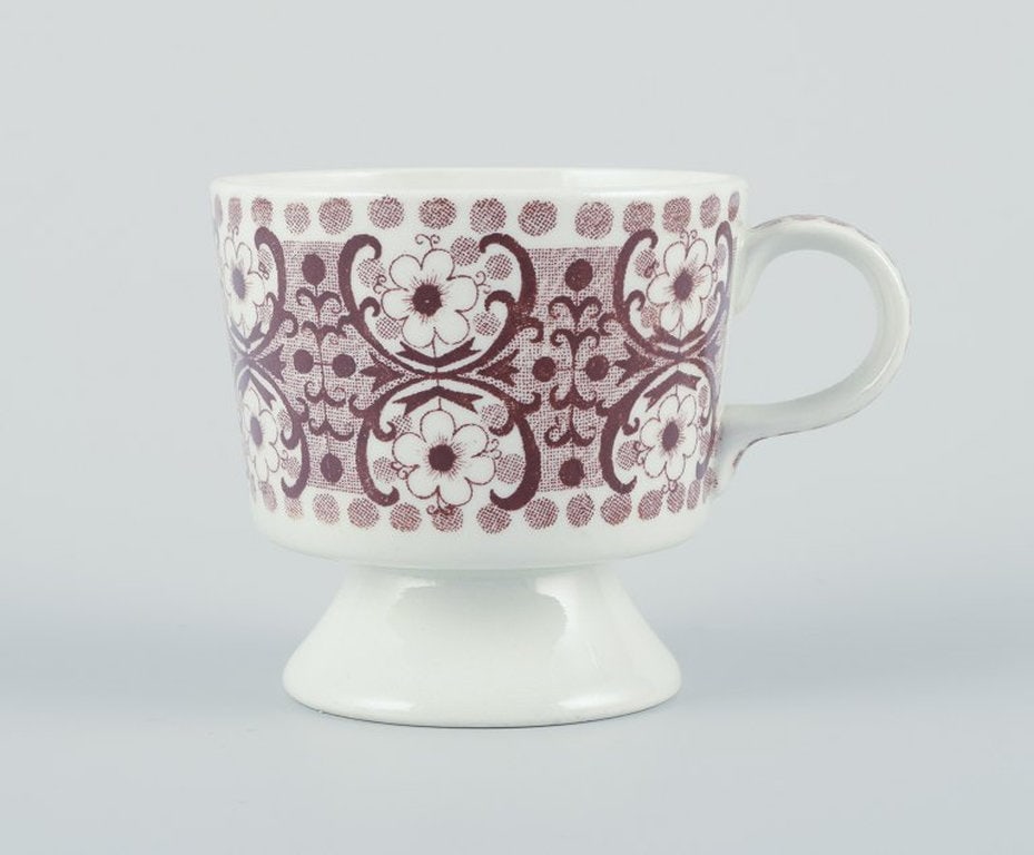 Raija Uosikkinen for Arabia, Finland. A set of four 'Ali' coffee cups and saucers. Retro - 4