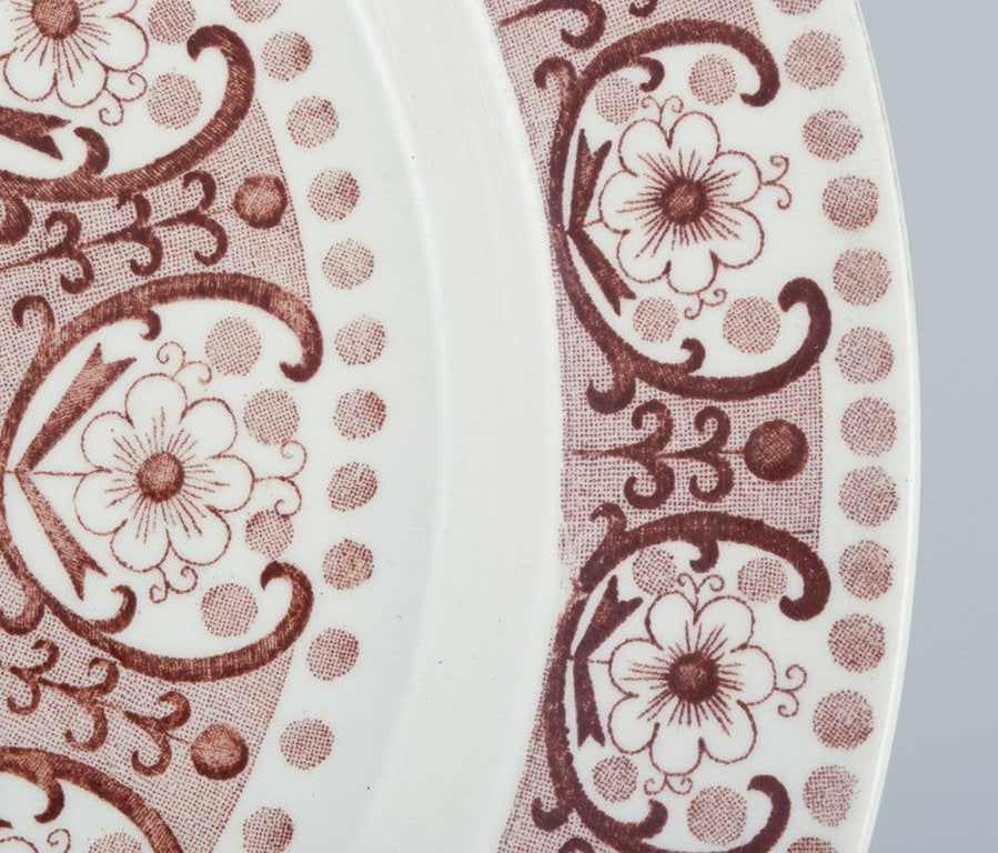 Raija Uosikkinen for Arabia, Finland. Round 'Ali' retro dish in faience. Circa 1960. - 4