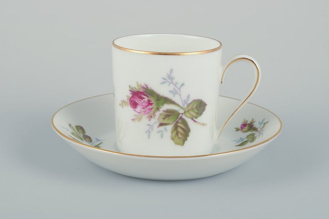 Rosenthal, Germany. A set of six espresso cups with saucers. Decorated with pink roses. Gold trim. - 2
