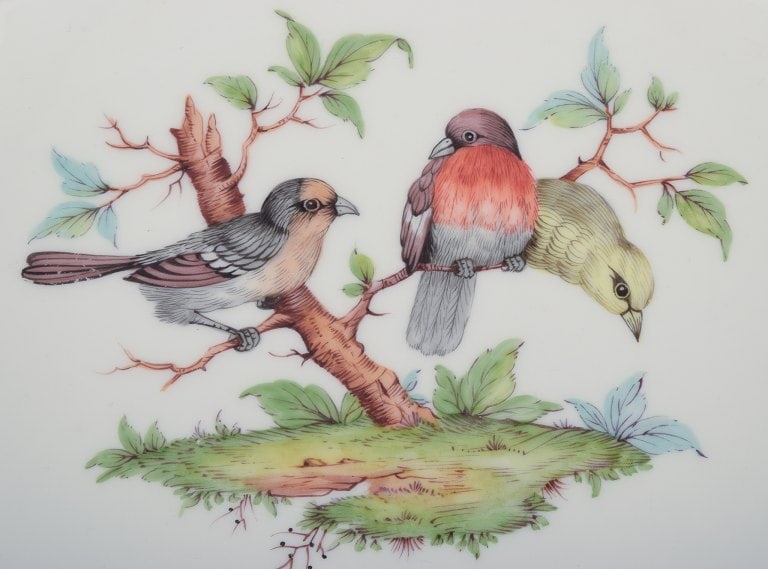 Meissen, Germany. Large open lace porcelain bowl. Hand-painted with a bird motif and insects, gold - 4