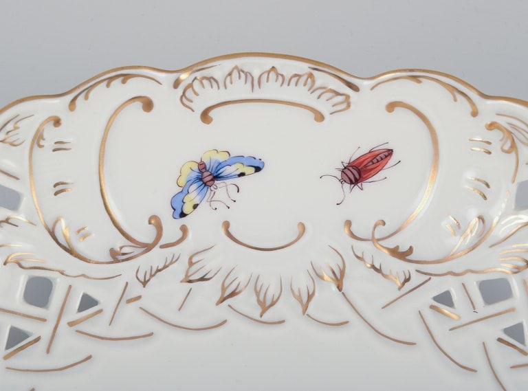 Meissen, Germany. Large open lace porcelain bowl. Hand-painted with a bird motif and insects, gold - 5