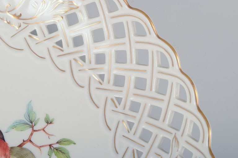 Meissen, Germany. Large open lace porcelain bowl. Hand-painted with a bird motif and insects, gold - 6