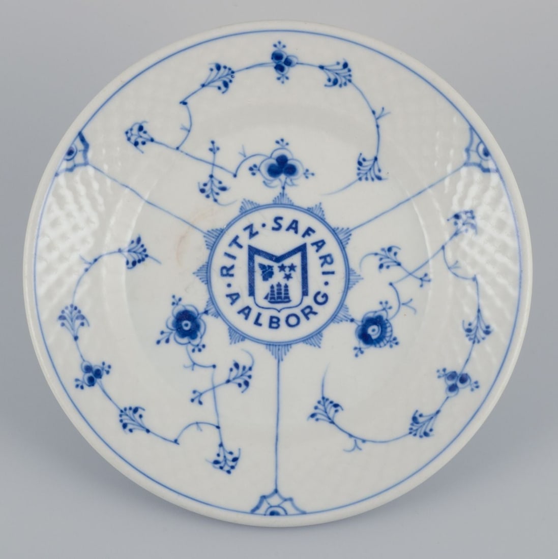 Bing &Grøndahll, Denmark. A set of five small Blue Fluted lunch plates in hotel/restaurant - 6