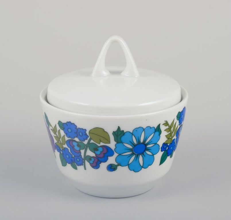 Paar, Bavaria, Jaeger & Co, Germany. Porcelain coffee pot, creamer, and sugar bowl. Approx. 1970s. - 4