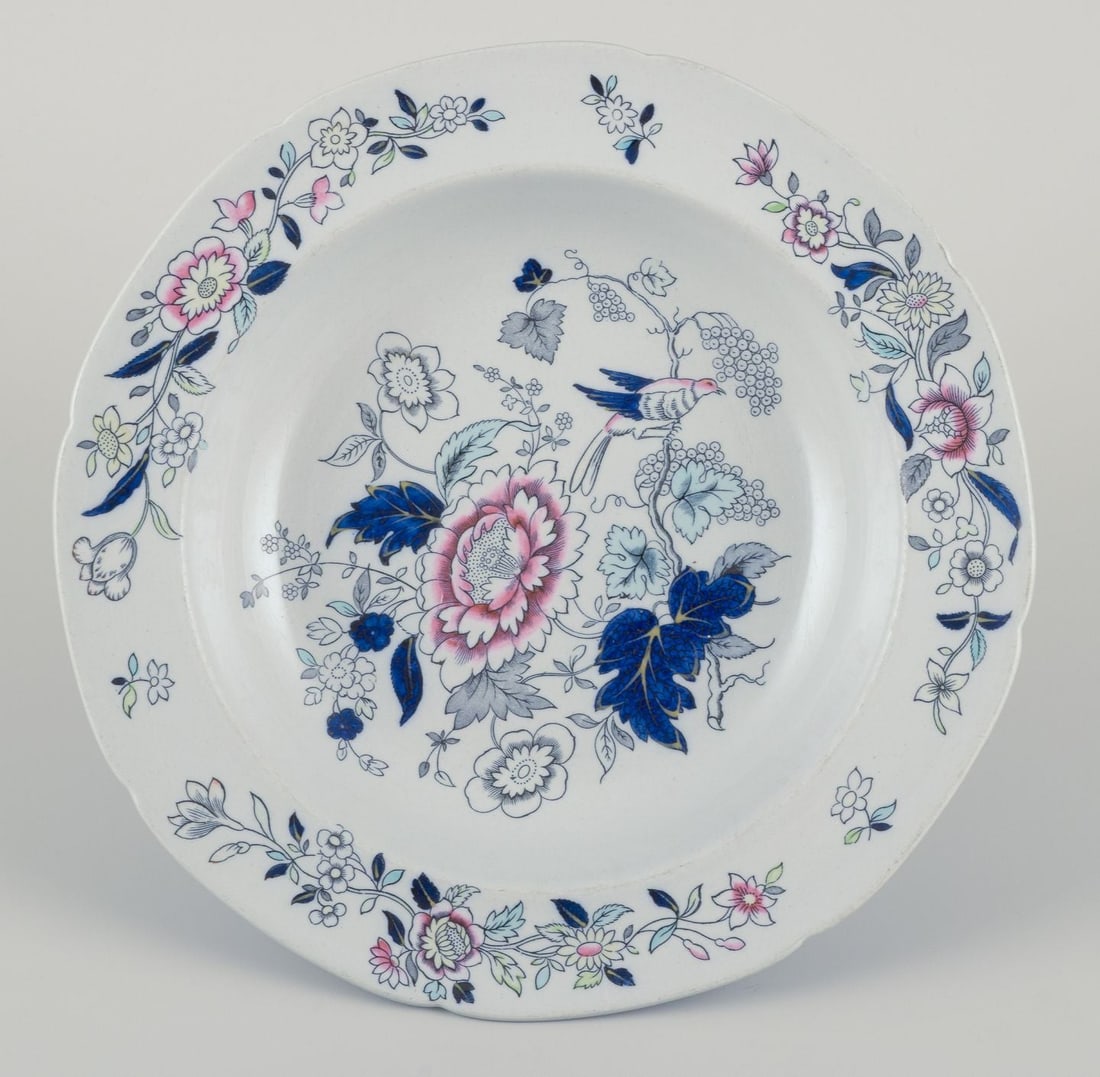 Copeland Spode, England. Four deep plates in faience with flower and bird motifs. Approx. 1930s. - 2