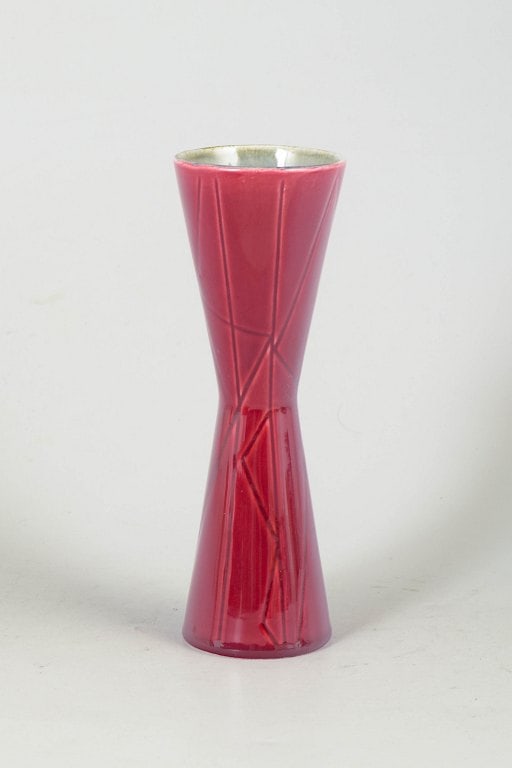 Carl-Harry Stålhane for Rorstrand, Sweden. California vase in glazed stoneware in red glaze and - 2