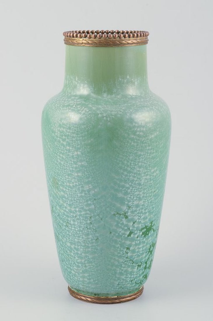 Unknown French ceramicist. Vase of stoneware. Crystal glaze in green tones. Circa 1930s. - 3