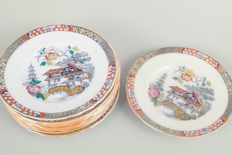 Rorstrand Japan series, Sweden. Set of ten faience flat plates with oriental-inspired decoration. - 2