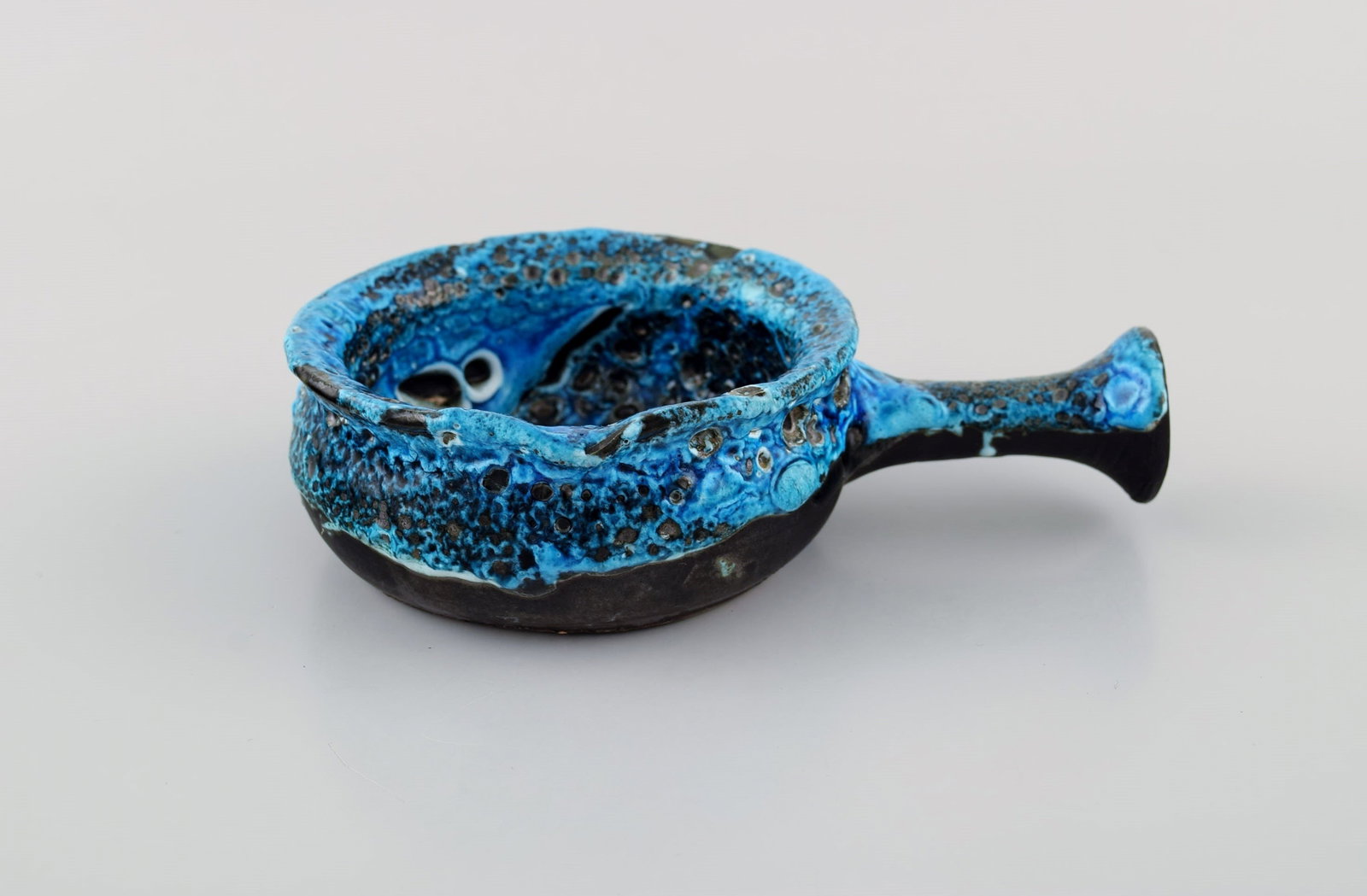 French ceramist. Six tapas bowls in glazed stoneware. Beautiful glaze in azure shades. Unique, - 2